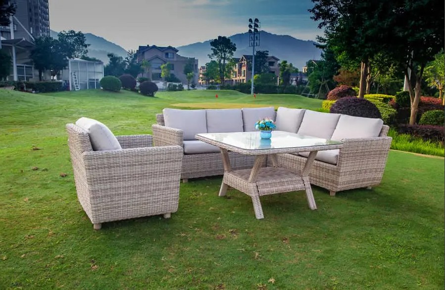 Lounge i Só: Oasis a Chruthú le Sofas Gairdín Patio Ard-Deireadh